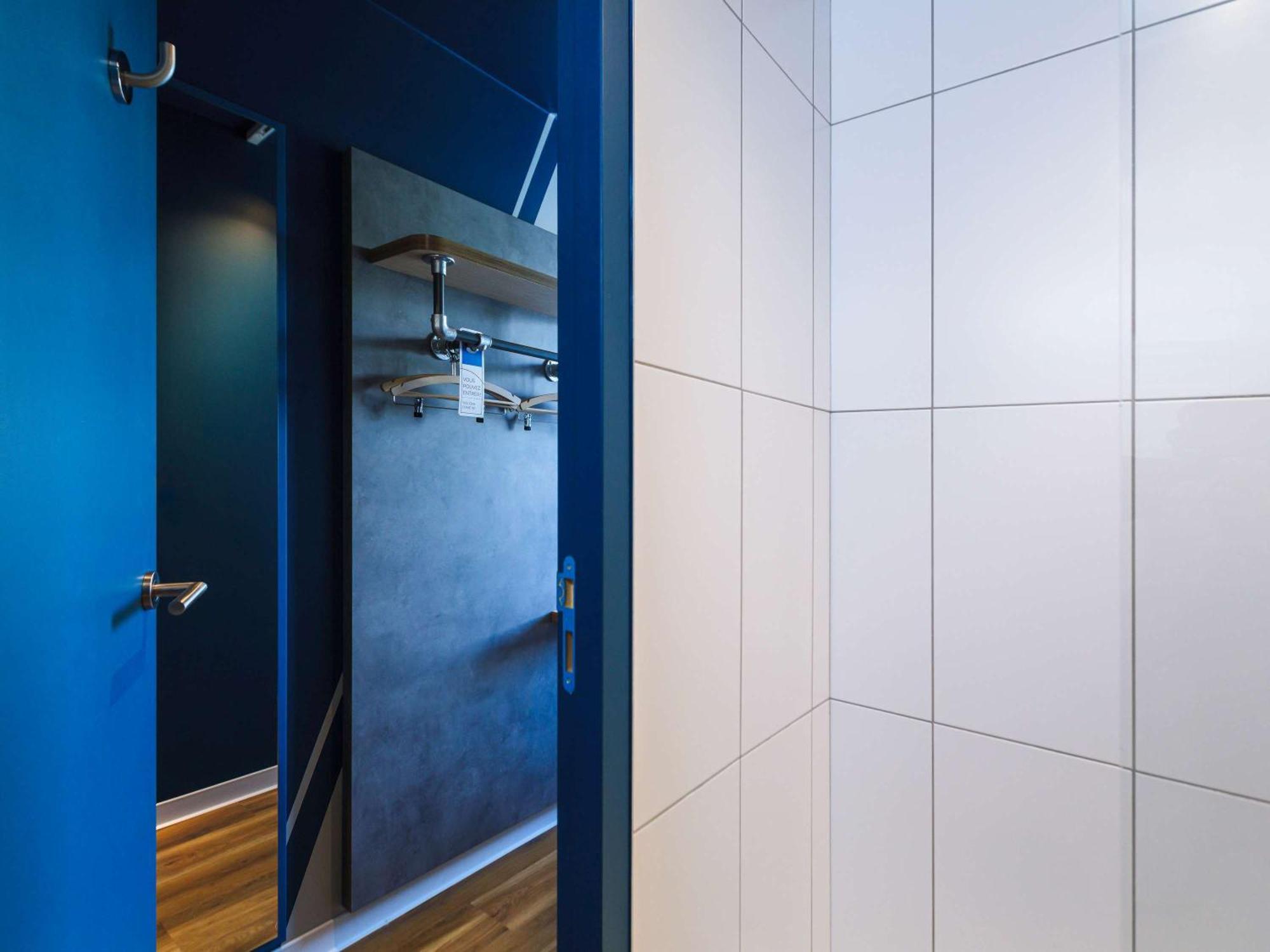 Ibis Budget Lyon Віллербанн Екстер'єр фото